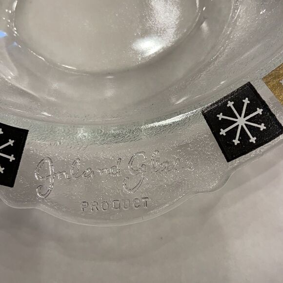 Atomic inland glass platter excellent condition sculpted tree and juice well. - Picture 2 of 3